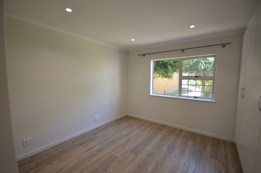 2 Bedroom Property for Sale in Kenridge Western Cape